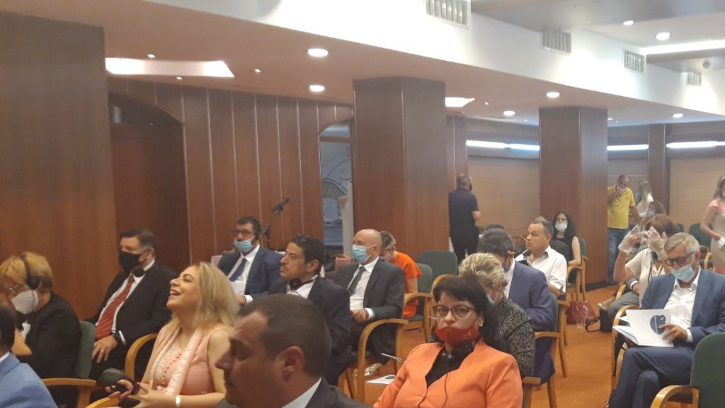 елена балтаджиева, допломатически корпус, слънчев бряг