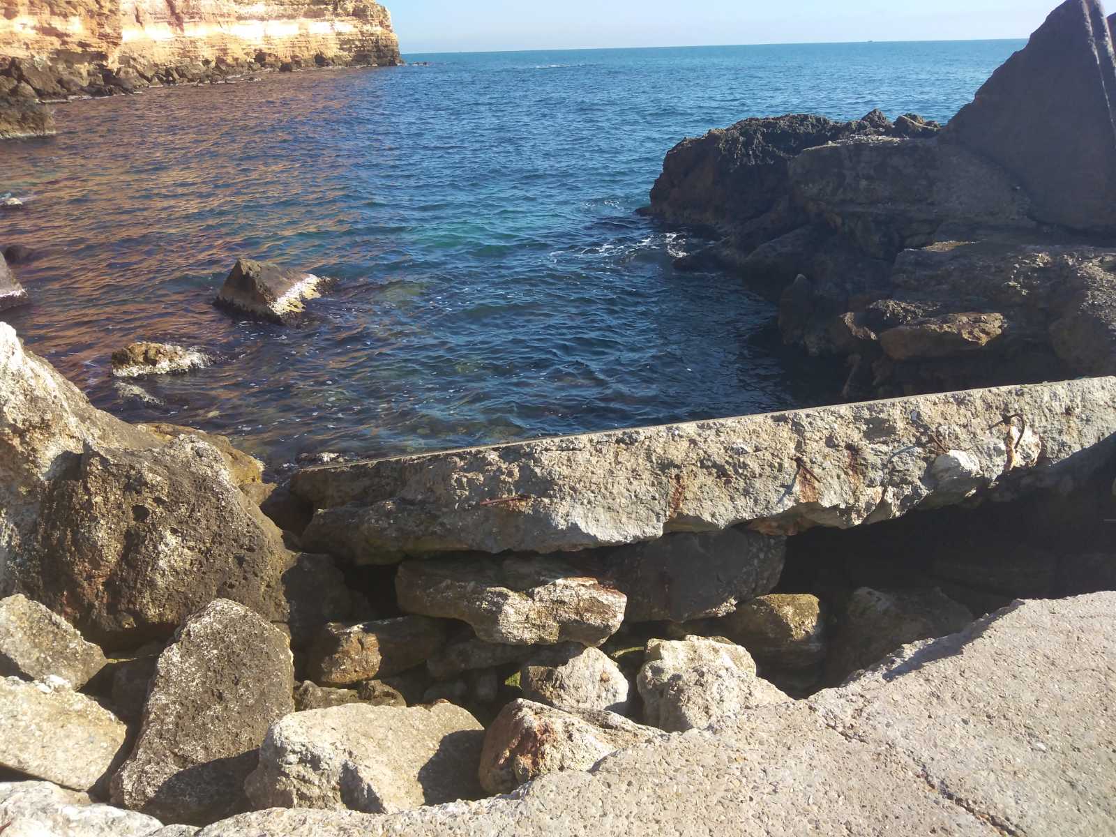 БОЛАТА, БУНИ